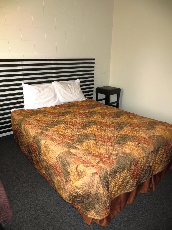 Macklin Motor Inn Kültér fotó